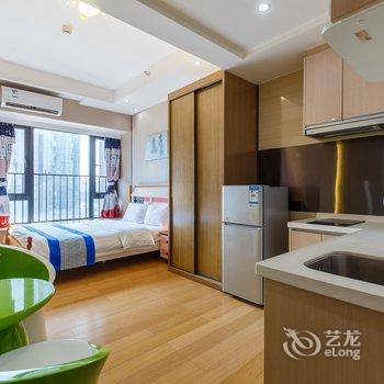 广州长隆双地铁口保利大都汇温馨时尚之家酒店式公寓酒店提供图片