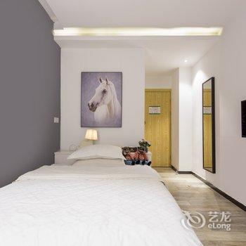 广州CD创意公寓(天河客运站店)酒店提供图片