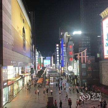 成都清风简约之家普通公寓(红星路二段店)酒店提供图片