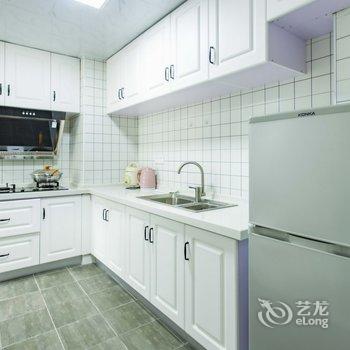 武汉北欧风家庭影院清新小居普通公寓酒店提供图片