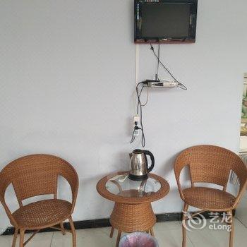 蔚县暖泉易居民俗客栈(原古堡欢乐农家客栈)酒店提供图片