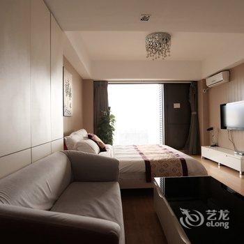 青岛芭特洛英式管家服务公寓(会展中心石老人海水浴场店)酒店提供图片