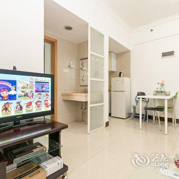 广州地标中信旁交通生活便利普通公寓酒店提供图片