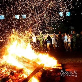 敦煌微猫国际沙漠露营基地(原微猫家庭公寓)酒店提供图片