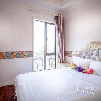 上海HIGH空间叠拼别墅(X309(辰花路)分店)酒店提供图片
