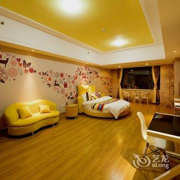 济南V爱主题酒店式公寓(高新万达会展店)酒店提供图片