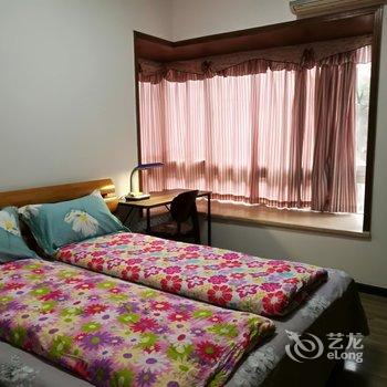 重庆东方先生公寓(石小路分店)酒店提供图片