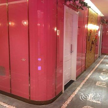 万爱情侣酒店(成都武侯祠店)酒店提供图片