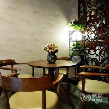 小金县四姑娘山莲花精品客栈酒店提供图片