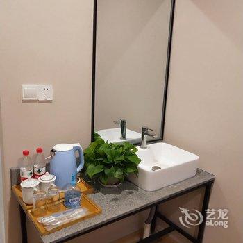 �Ϻ�С����ˮ��Ʒ���޾Ƶ��ṩͼƬ