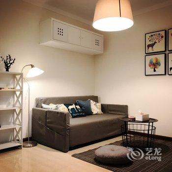 重庆三只小猪欢乐民宿酒店提供图片