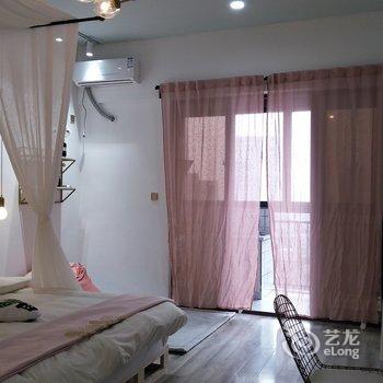 重庆乐途精品民宿(鸳鸯路分店)酒店提供图片
