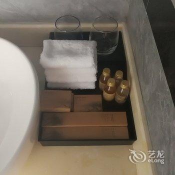 普者黑寓庐山水间客栈(原普者黑冯轩堂客栈)酒店提供图片