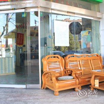 张掖七彩丹霞国际青年旅舍酒店提供图片