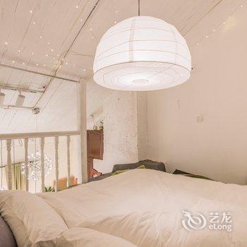 上海明轩特色民宿(乌鲁木齐南路分店)酒店提供图片