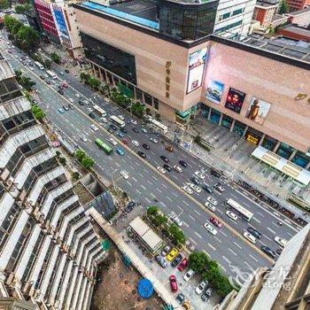 千百度酒店式公寓(武汉中南路店)(原纬度主题酒店)酒店提供图片