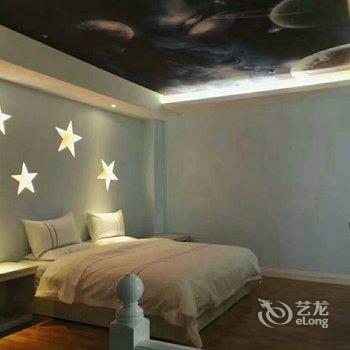 灵武宁东东龙时尚主题酒店酒店提供图片