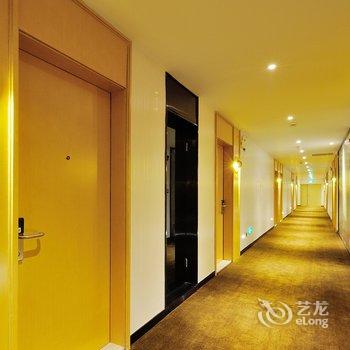 IU酒店(珠海拱北口岸轻轨总站店)酒店提供图片