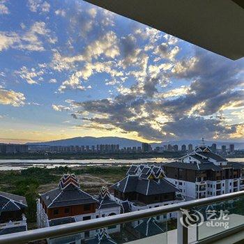 西双版纳风情雨林江景主题酒店酒店提供图片