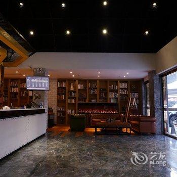 喆啡酒店(广州火车站三元里地铁站店)酒店提供图片