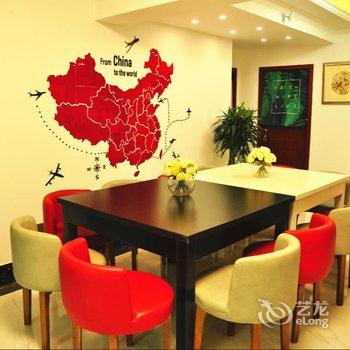 重庆六间房子全江景青年旅舍解放碑店酒店提供图片