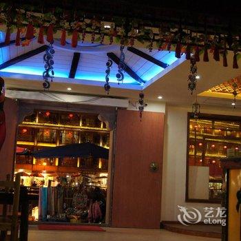 凤凰依江阁客栈(原半岛之旅)酒店提供图片