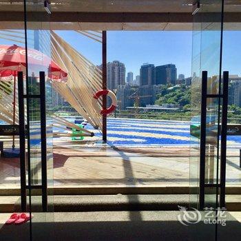 重庆在37楼俯瞰渝中半岛城市天际线江景两房普通公寓酒店提供图片