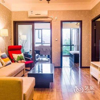 重庆在37楼俯瞰渝中半岛城市天际线江景两房普通公寓酒店提供图片