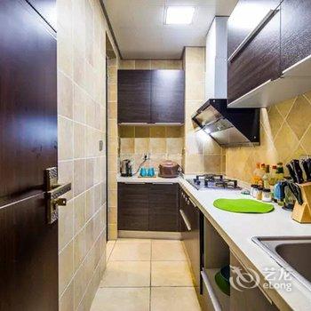 重庆在37楼俯瞰渝中半岛城市天际线江景两房普通公寓酒店提供图片