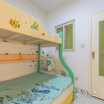 成都诗与胡说复式(分店)酒店提供图片