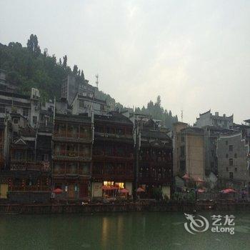 凤凰金水楼江景客栈酒店提供图片