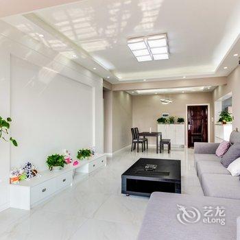 乐山咿呀咿呀哦公寓(河耳嘴街分店)酒店提供图片