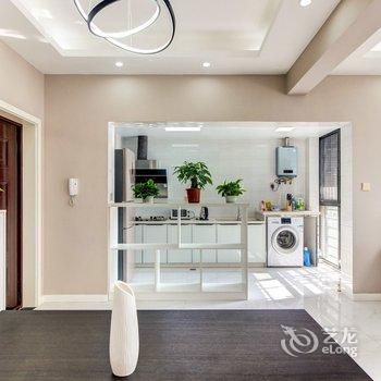 乐山咿呀咿呀哦公寓(河耳嘴街分店)酒店提供图片