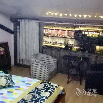 凤凰遇见美丽特色主题客栈酒店提供图片