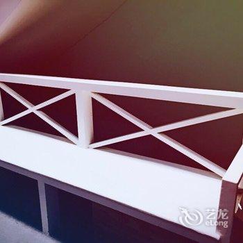 凤凰客随己便客栈酒店提供图片