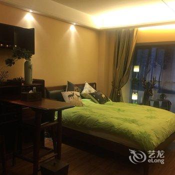 重庆重庆温馨复式花园公寓(九点利时尚街店)酒店提供图片