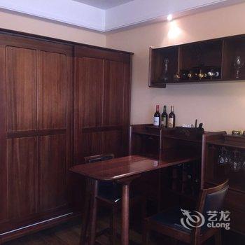 重庆重庆温馨复式花园公寓(九点利时尚街店)酒店提供图片