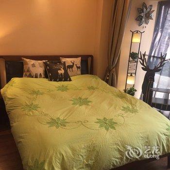 重庆重庆温馨复式花园公寓(九点利时尚街店)酒店提供图片