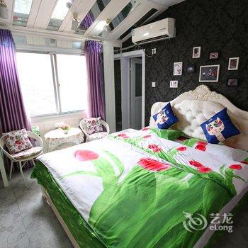 凤凰客随己便客栈酒店提供图片