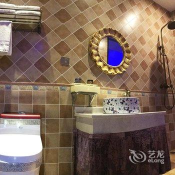 Q+内江莱茵河畔主题酒店酒店提供图片