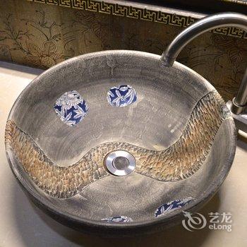 哈尔滨哲人酒店中央大街江畔店酒店提供图片