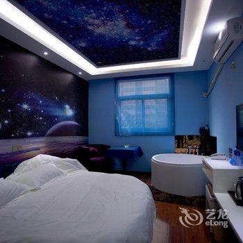 阜南埃菲尔主题宾馆酒店提供图片