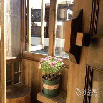 香格里拉行与子还客栈酒店提供图片