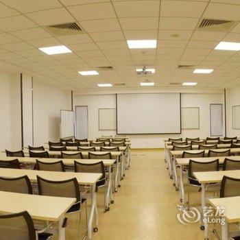 ���ֶ����Ƶ�(�Ϻ�������Ŧ��)(ԭ�ݺ����ط���)�Ƶ��ṩͼƬ