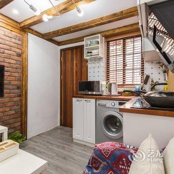 上海人民广场-双复式LOFT老弄堂石库门一居室老洋房(永嘉路店)酒店提供图片