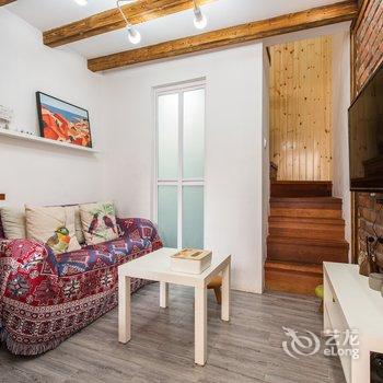 上海人民广场-双复式LOFT老弄堂石库门一居室老洋房(永嘉路店)酒店提供图片