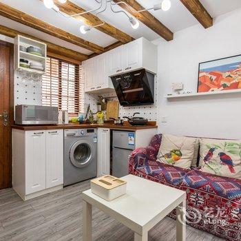 上海人民广场-双复式LOFT老弄堂石库门一居室老洋房(永嘉路店)酒店提供图片