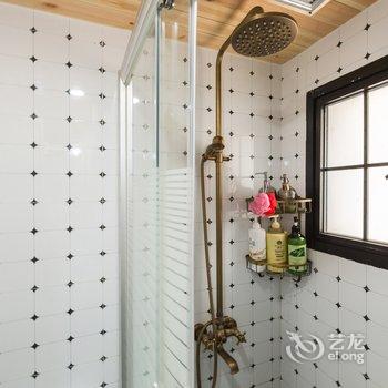 上海人民广场-双复式LOFT老弄堂石库门一居室老洋房(永嘉路店)酒店提供图片