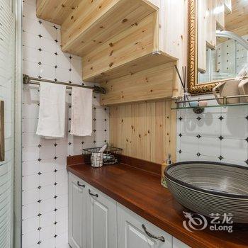 上海人民广场-双复式LOFT老弄堂石库门一居室老洋房(永嘉路店)酒店提供图片