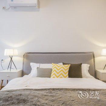 上海优质民宿(便民路店)酒店提供图片